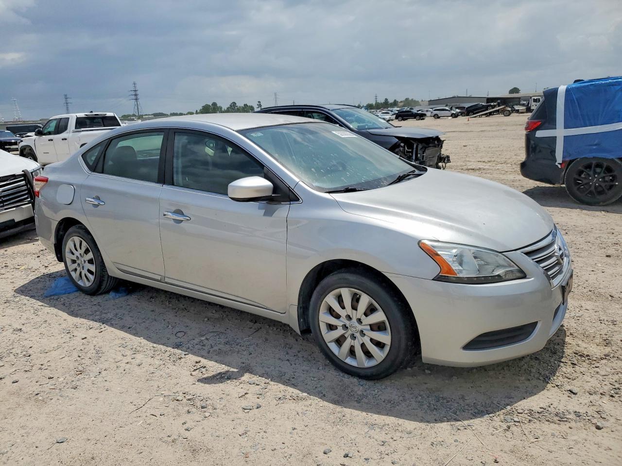 2015 Nissan Sentra S - Image 4