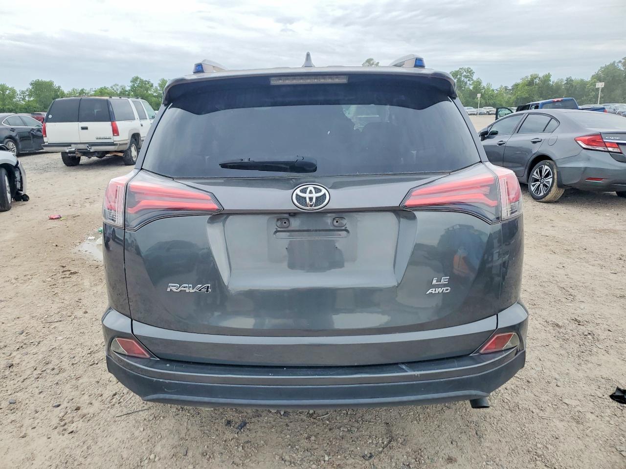 2018 Toyota Rav4 Le - Фото 6