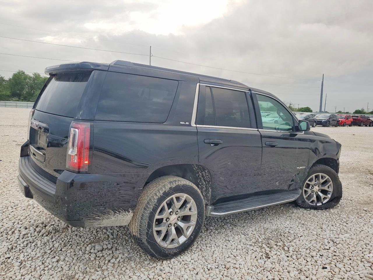 2015 GMC Yukon Sle - Image 3