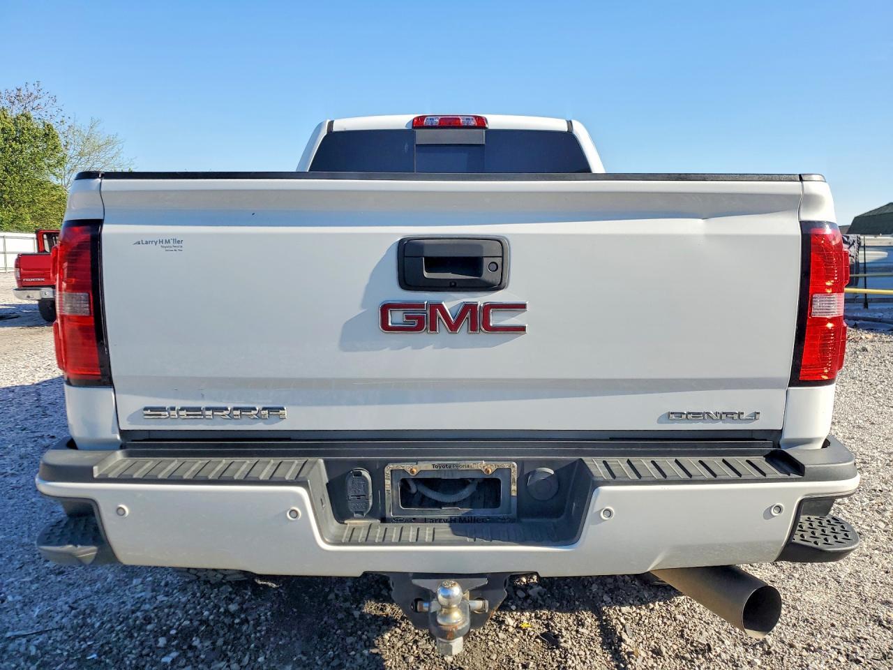 2017 GMC Sierra K2500 Denali - Фото 6