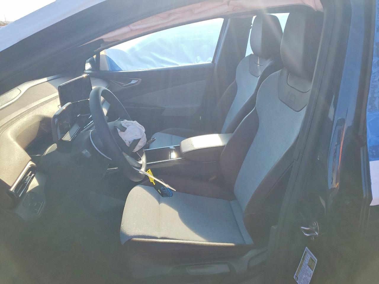 2023 Volkswagen Id.4 Pro - Image 7