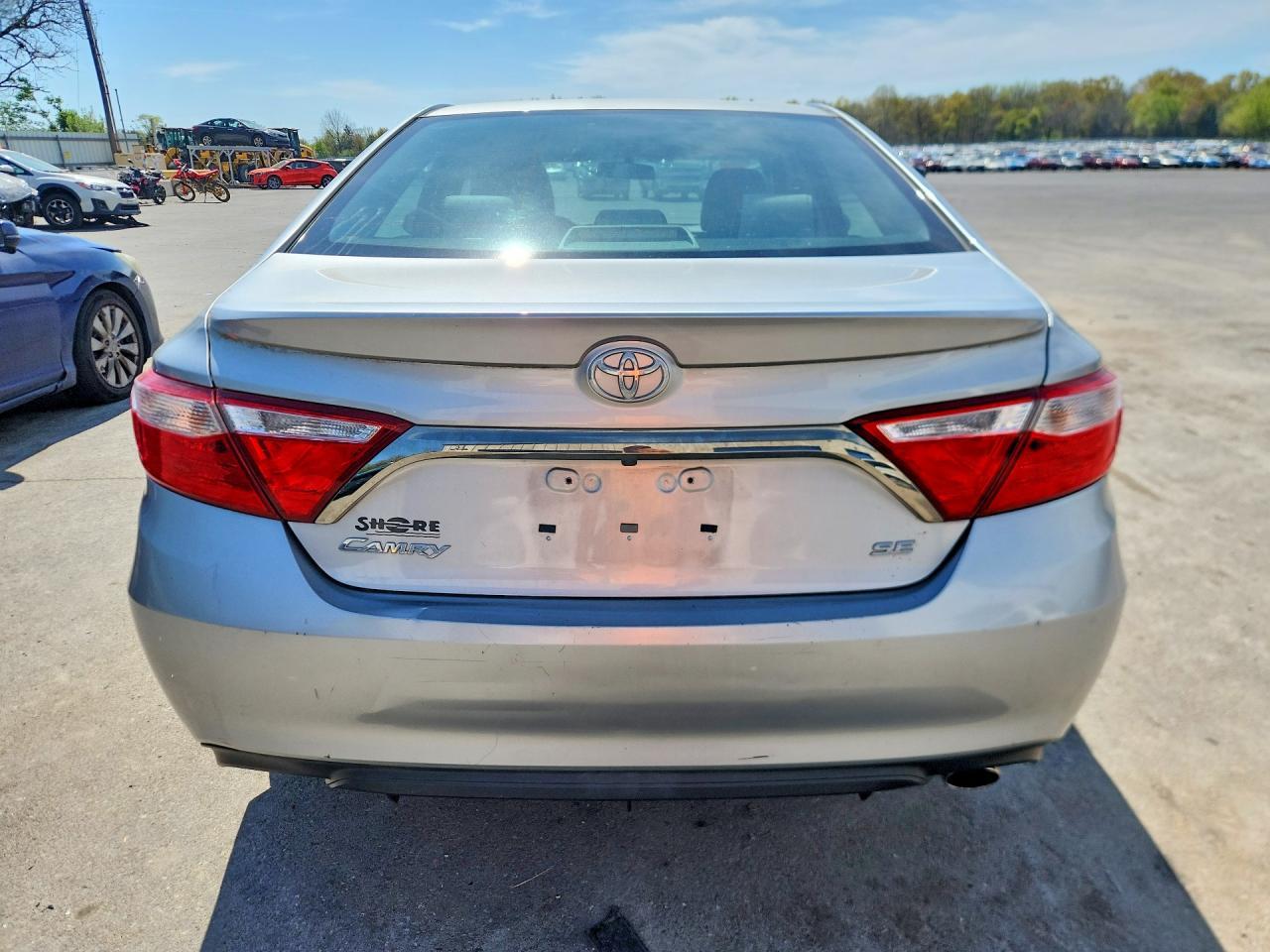 2017 Toyota Camry Se - Image 6