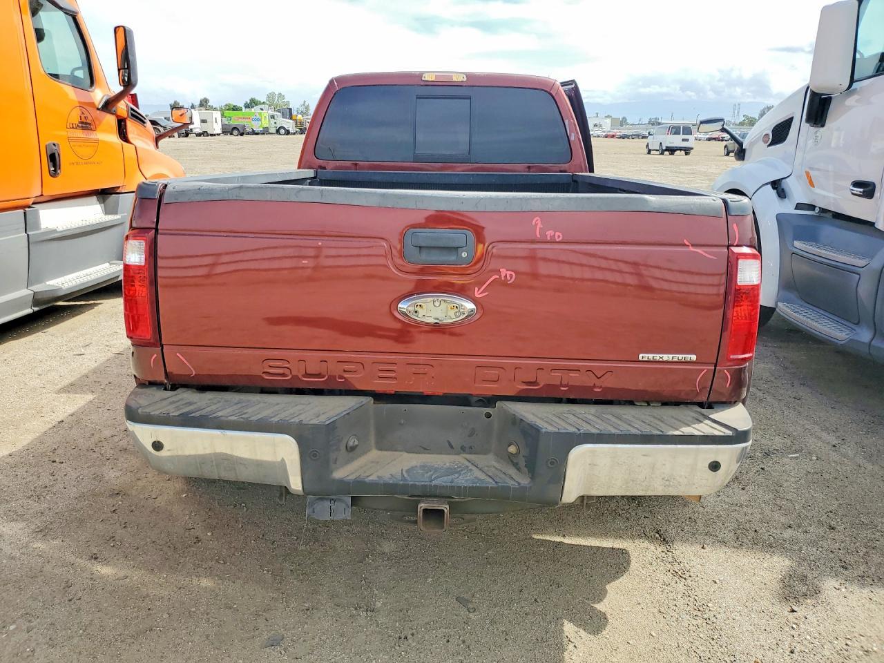 2016 Ford F350 Super Duty - Фото 6