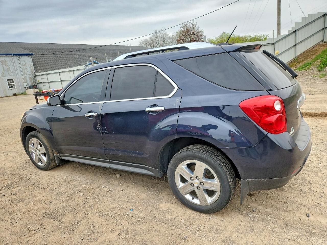 2015 Chevrolet Equinox Ltz - Image 2