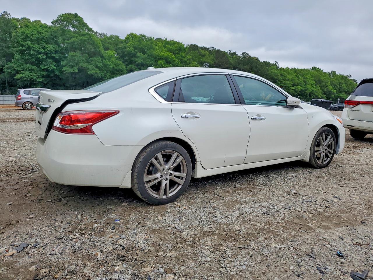 2013 Nissan Altima 3.5 S - Фото 3