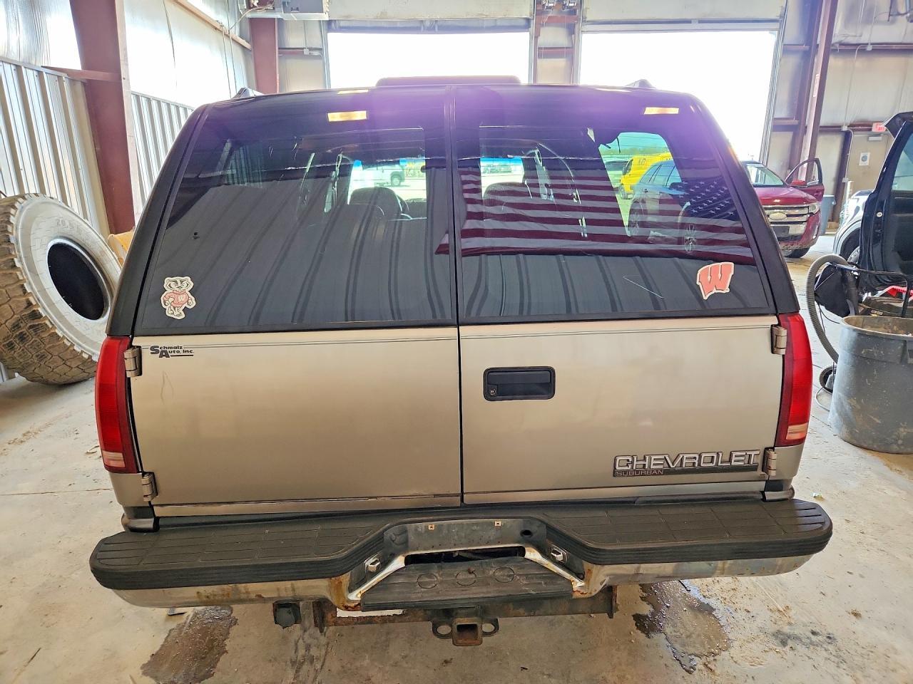 1999 Chevrolet Suburban K1500 - Image 6