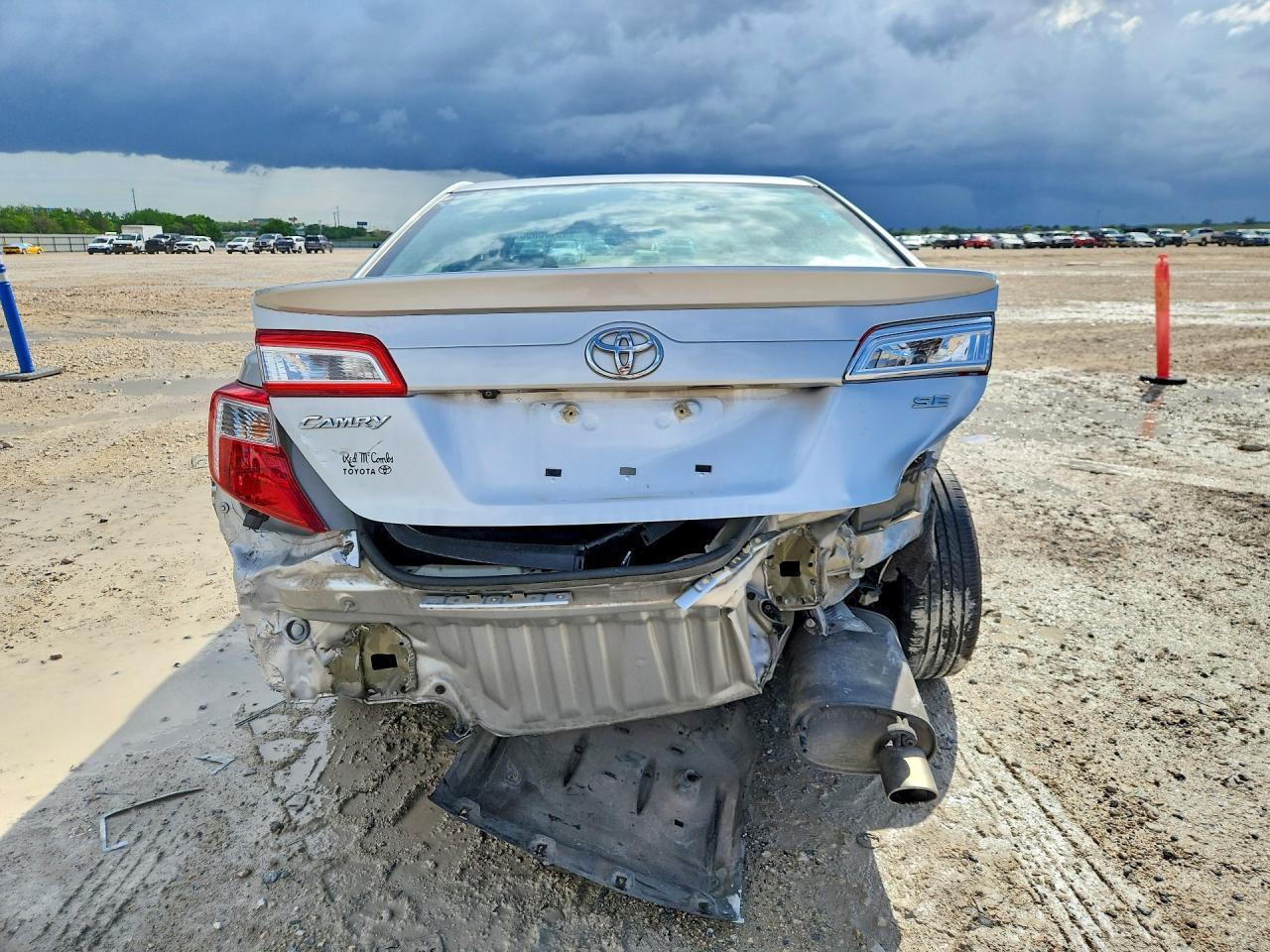 2014 Toyota Camry Se - Image 6