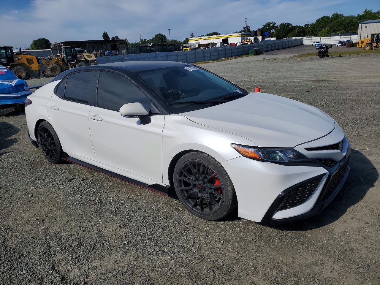 2024 Toyota Camry Trd - Фото 4