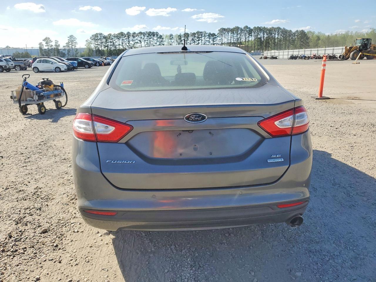 2013 Ford Fusion Se - Фото 6