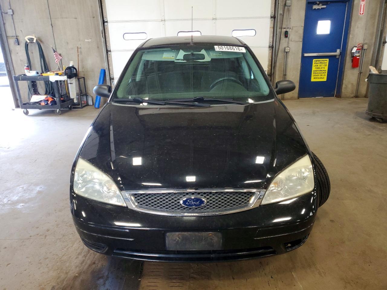 2005 Ford Focus Zx5 - Image 5