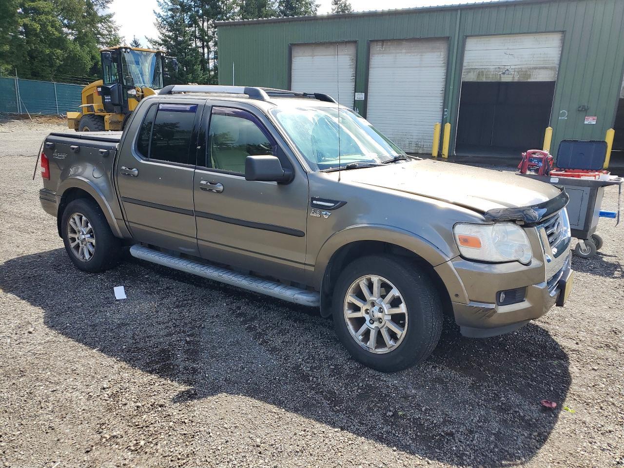 2007 Ford Explorer Sport Trac Limited - Image 4