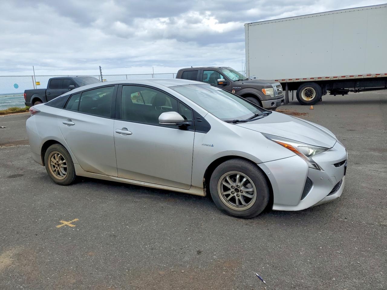 2018 Toyota Prius One - Image 4
