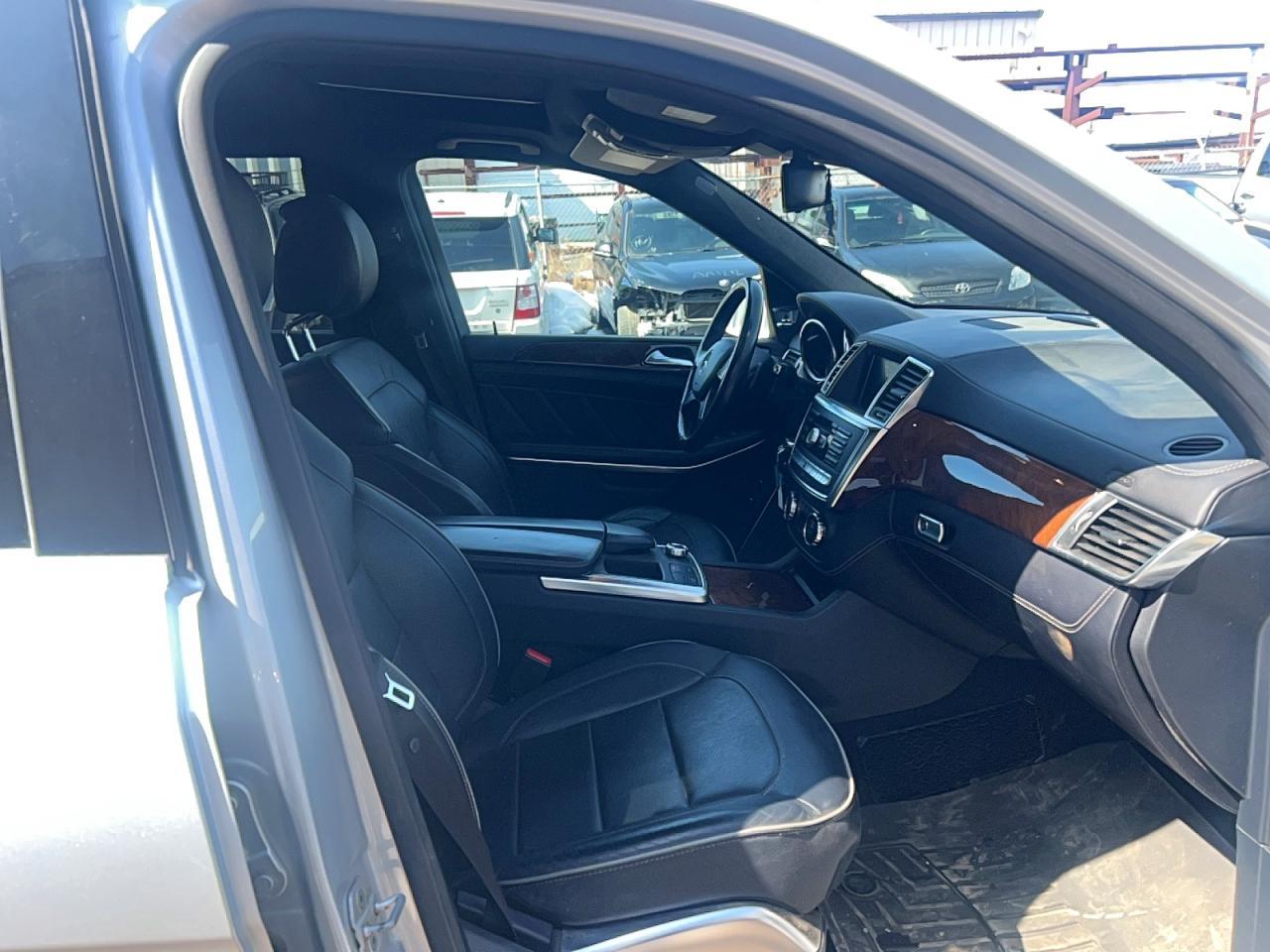 2013 Mercedes-Benz Gl 550 4Matic - Image 5