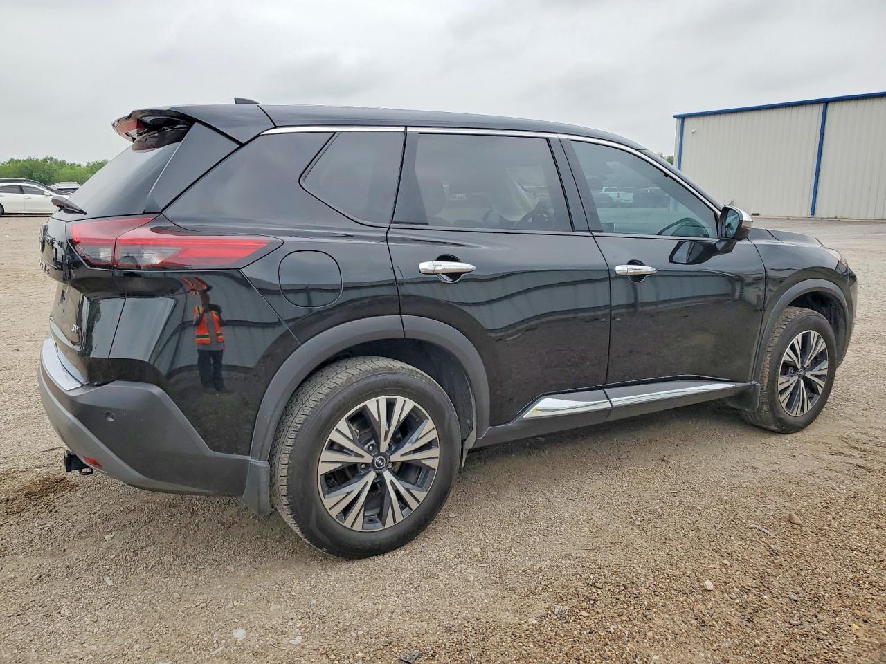 2022 Nissan Rogue Sv - Фото 3
