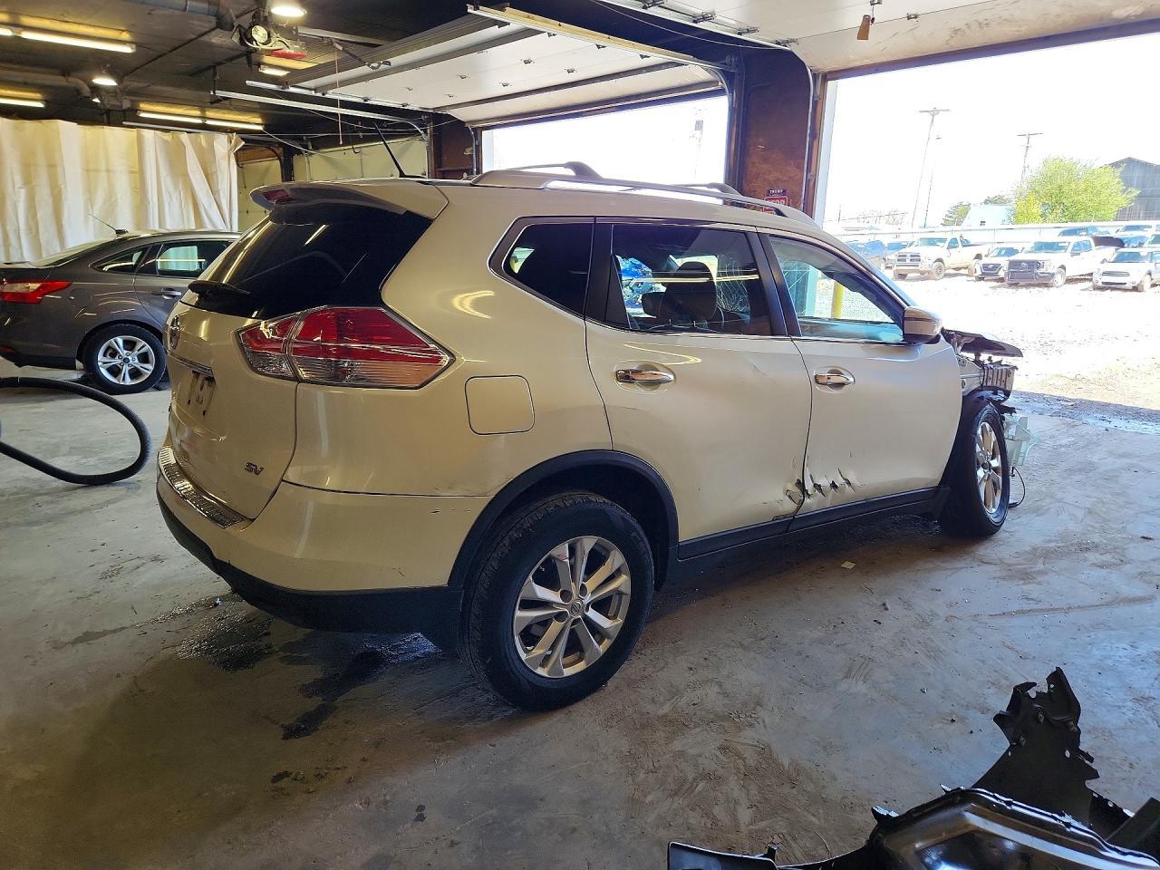 2016 Nissan Rogue Sv - Image 3