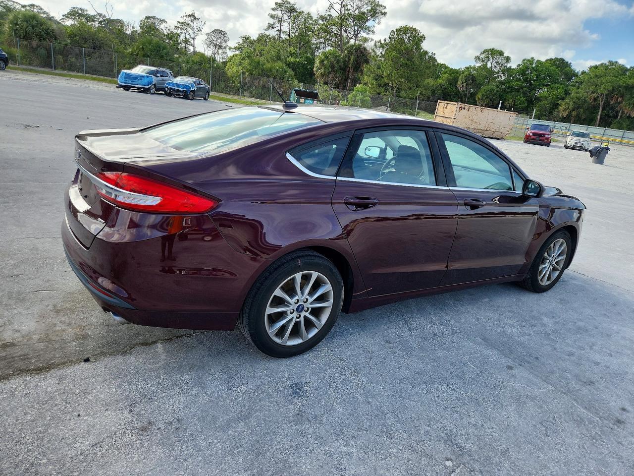 2017 Ford Fusion Se - Фото 3