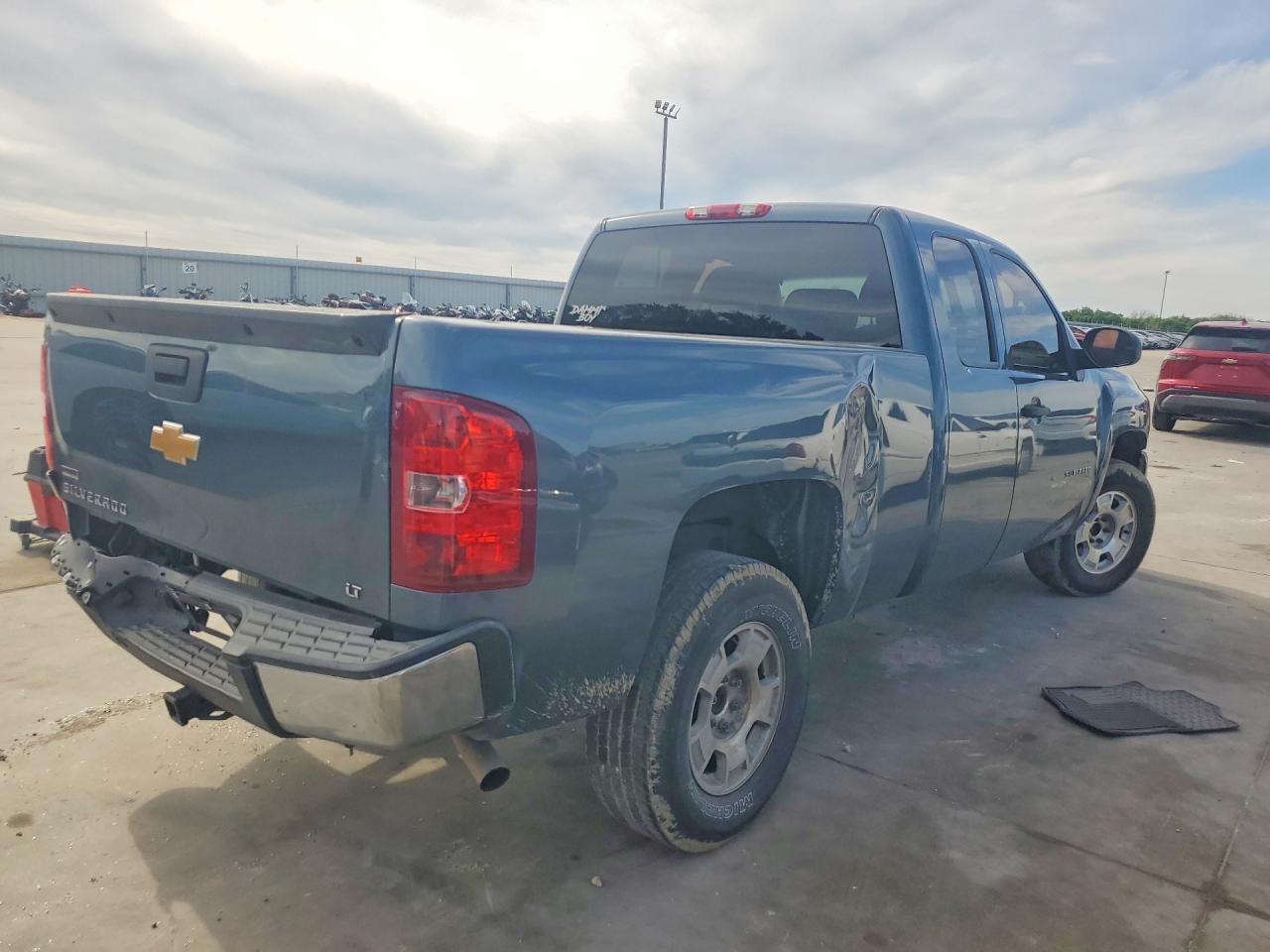 2012 Chevrolet Silverado C1500 Lt - Image 3