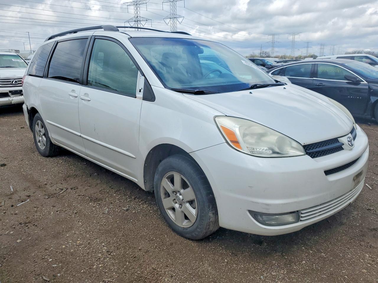 2004 Toyota Sienna Xle 7 Passenger - Image 4