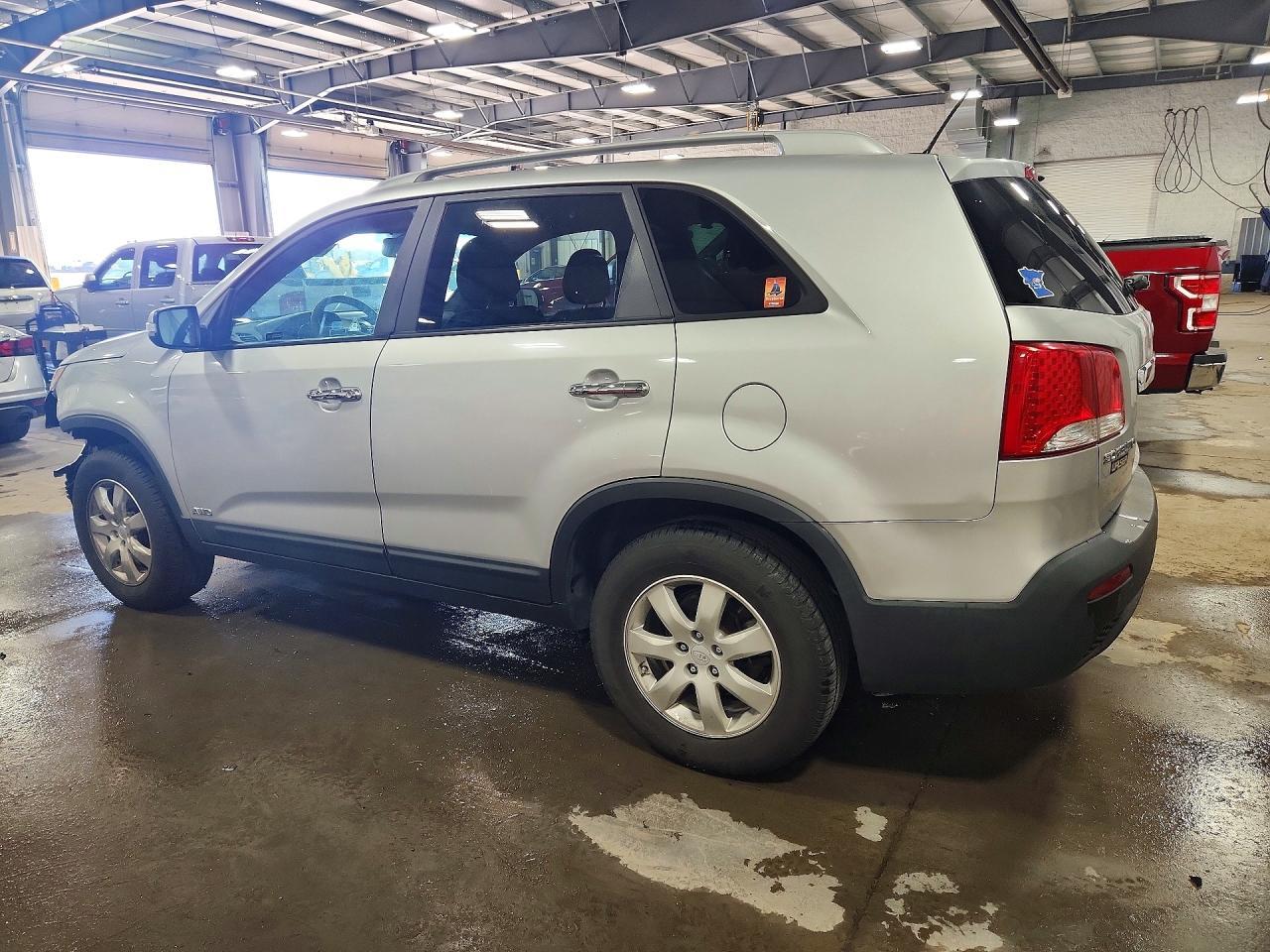 2011 Kia Sorento Lx - Фото 2