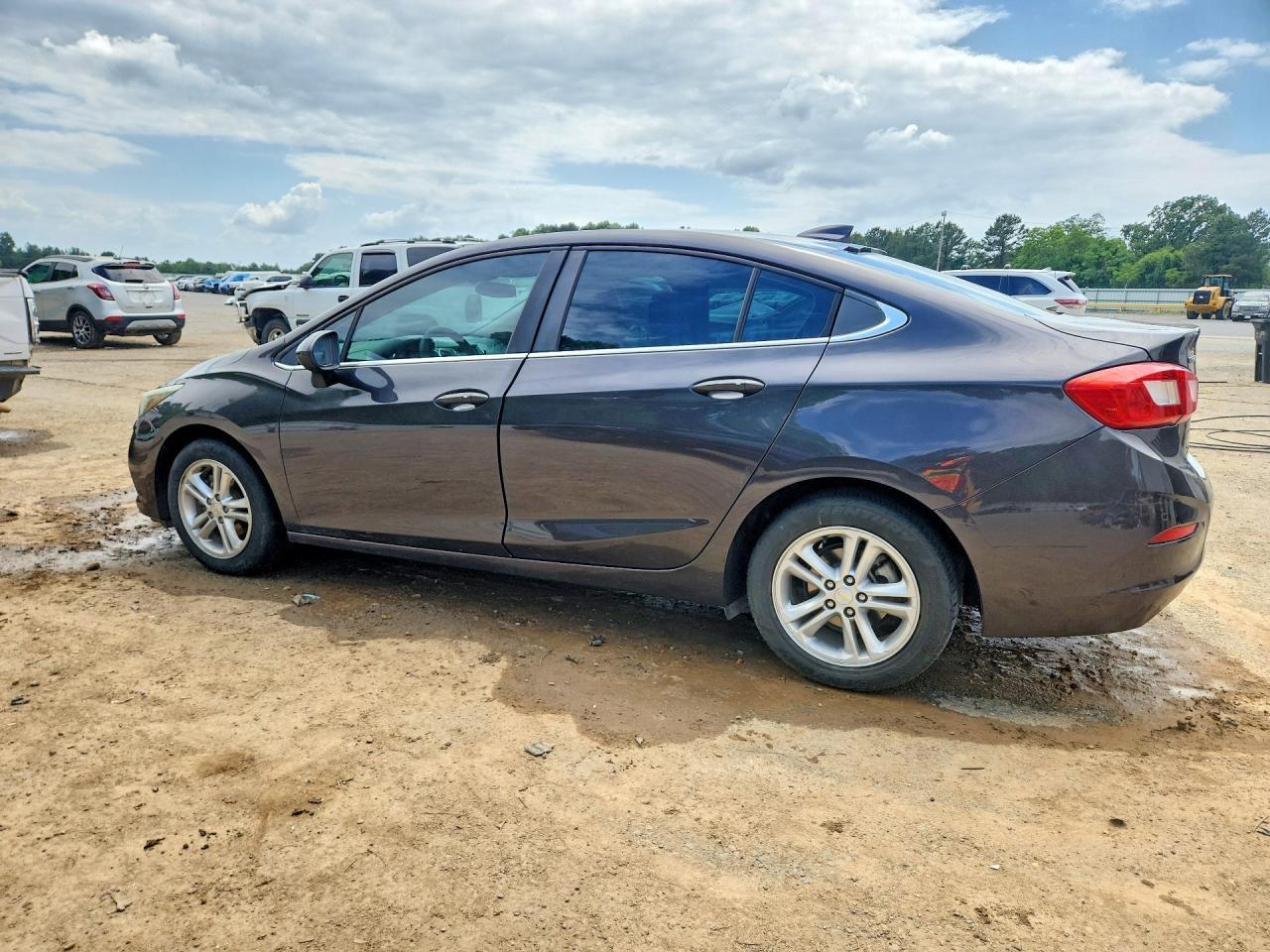 2017 Chevrolet Cruze Lt - Фото 2