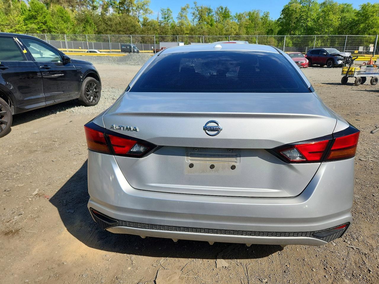 2020 Nissan Altima S - Image 6