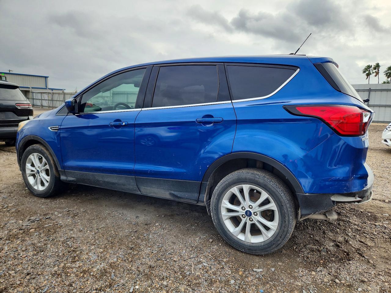 2019 Ford Escape Se - Image 2