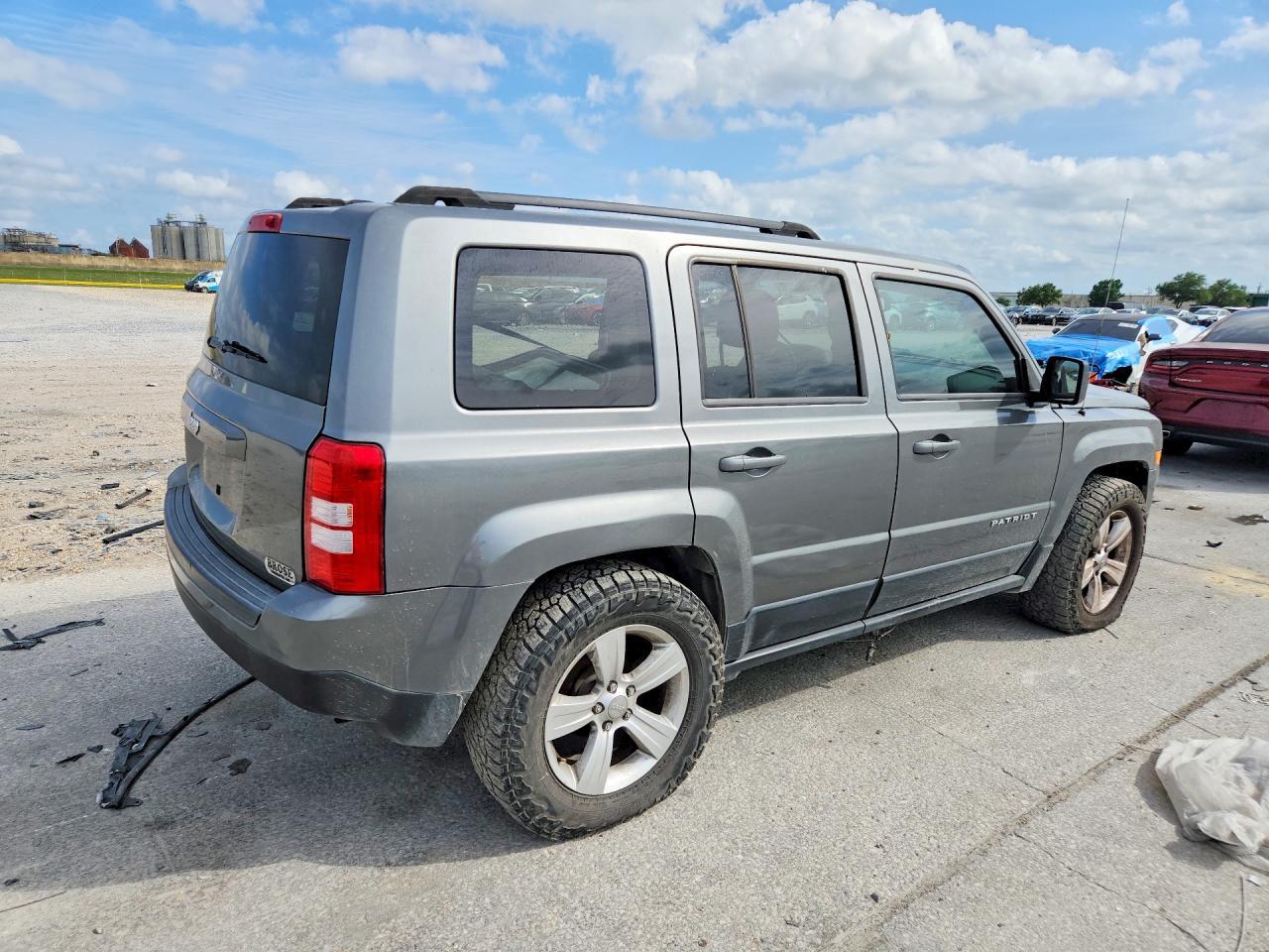 2013 Jeep Patriot - Image 3
