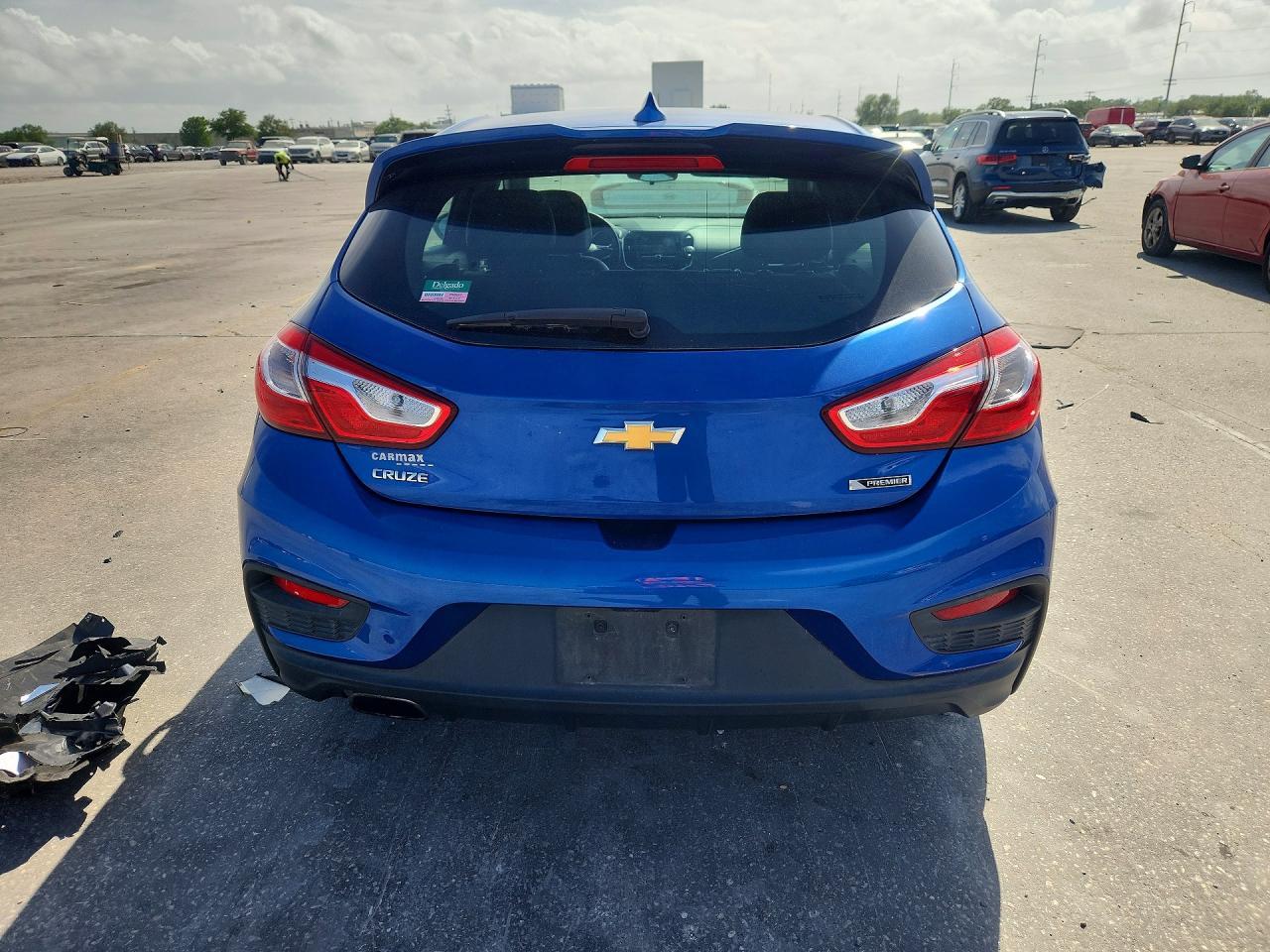2017 Chevrolet Cruze Premier - Фото 6