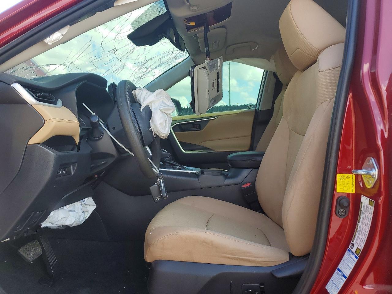 2020 Toyota Rav4 Le - Фото 7