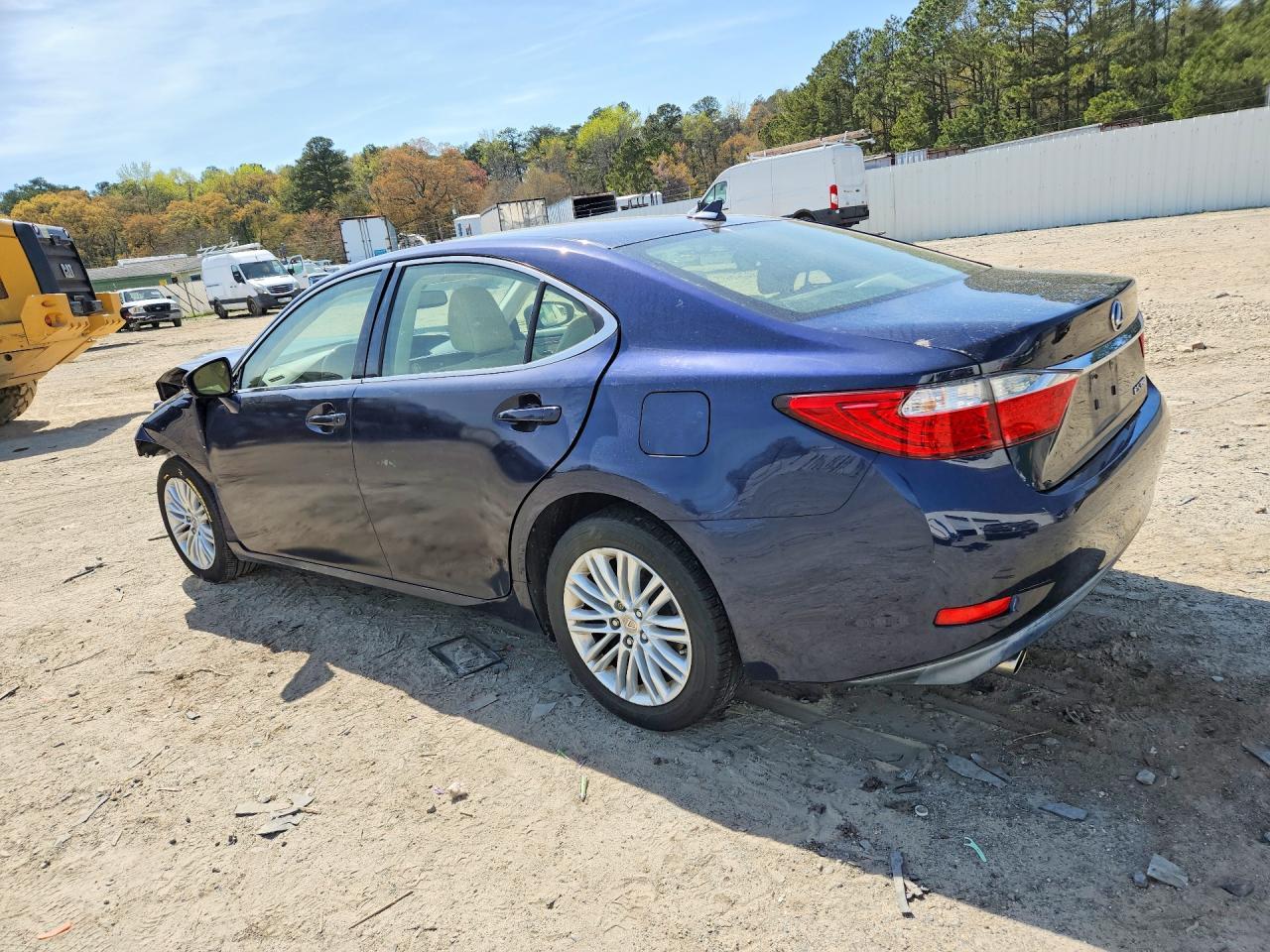 2014 Lexus Es 350 Base - Image 2