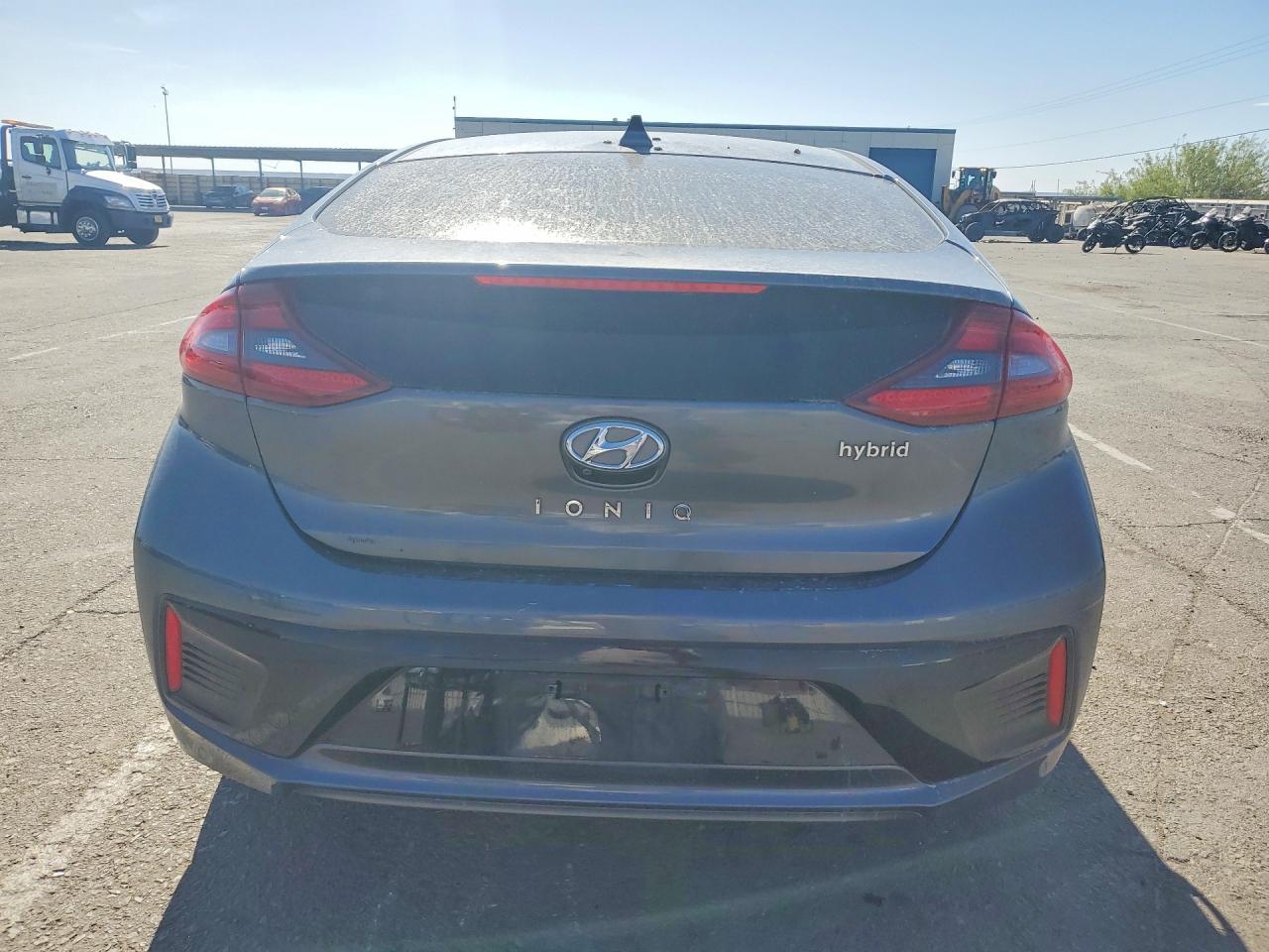 2017 Hyundai Ioniq Limited - Фото 6