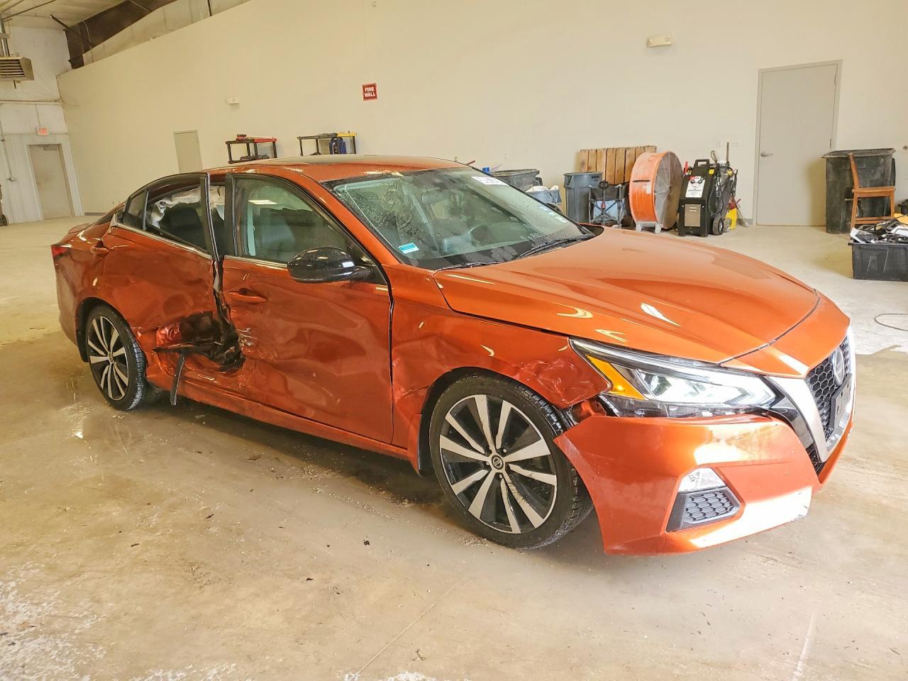 2021 Nissan Altima Sr - Фото 4