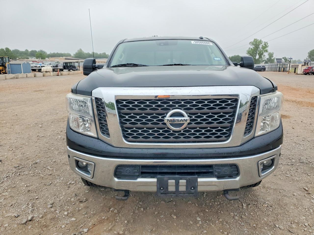 2017 Nissan Titan Xd Sv - Image 5