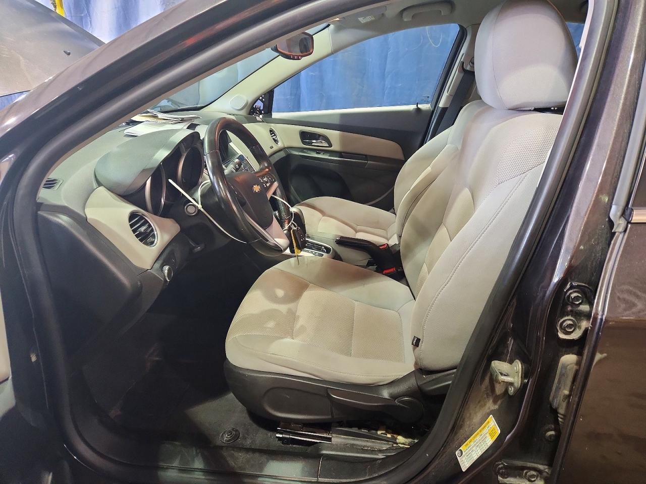 2014 Chevrolet Cruze Lt - Image 7