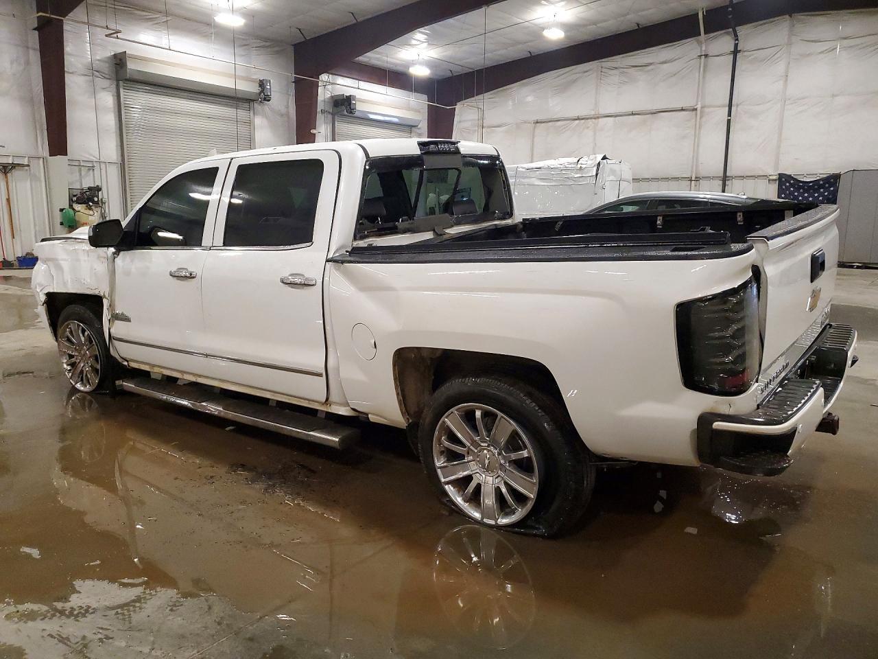 2018 Chevrolet Silverado K1500 High Country - Фото 2