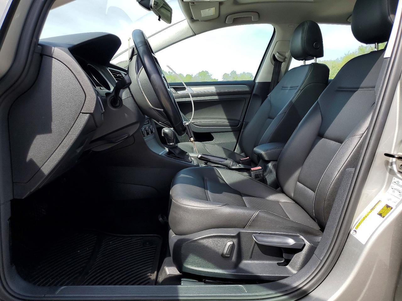 2016 Volkswagen Golf S - Image 7
