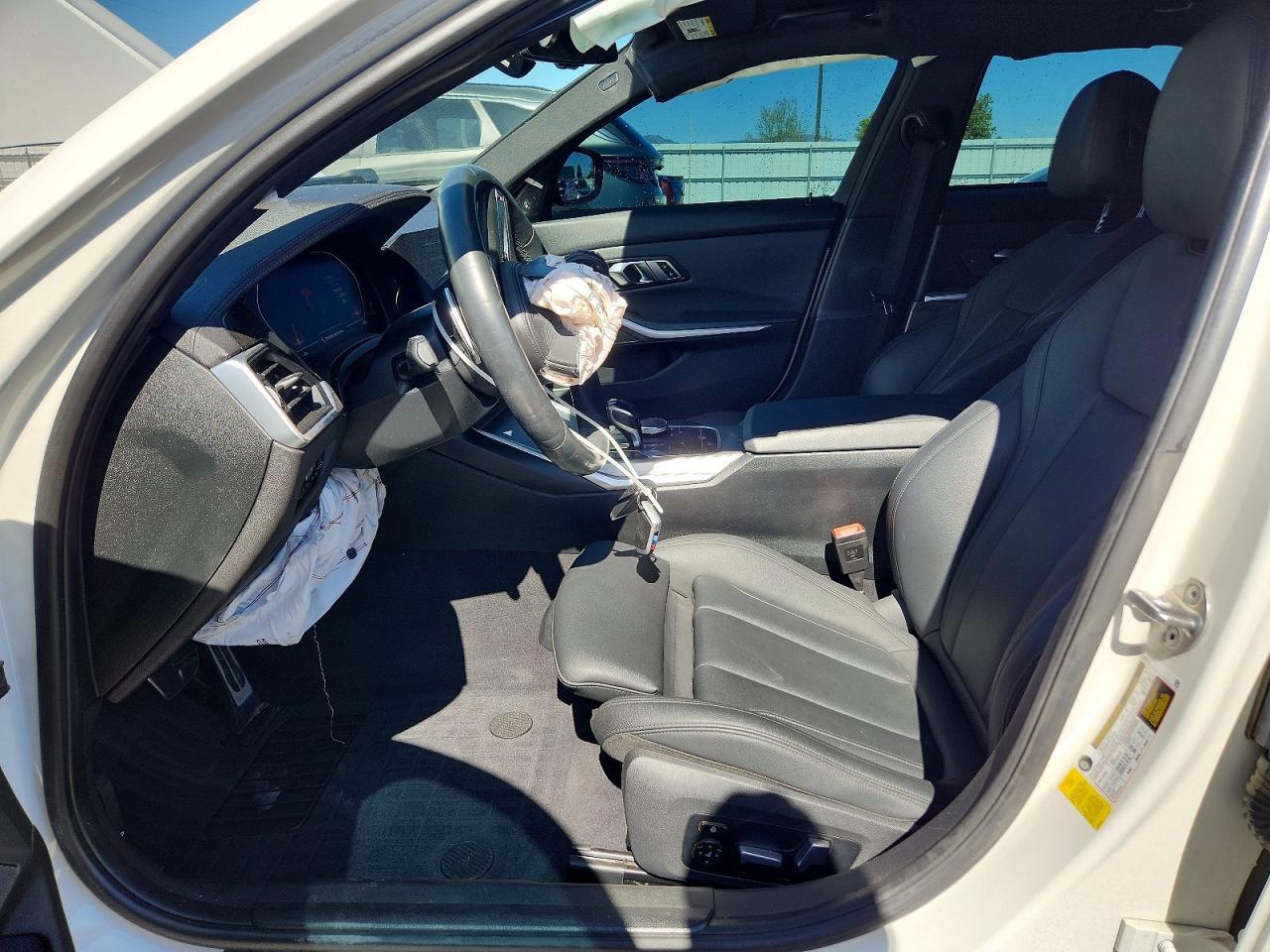 2019 BMW 330I - Фото 7