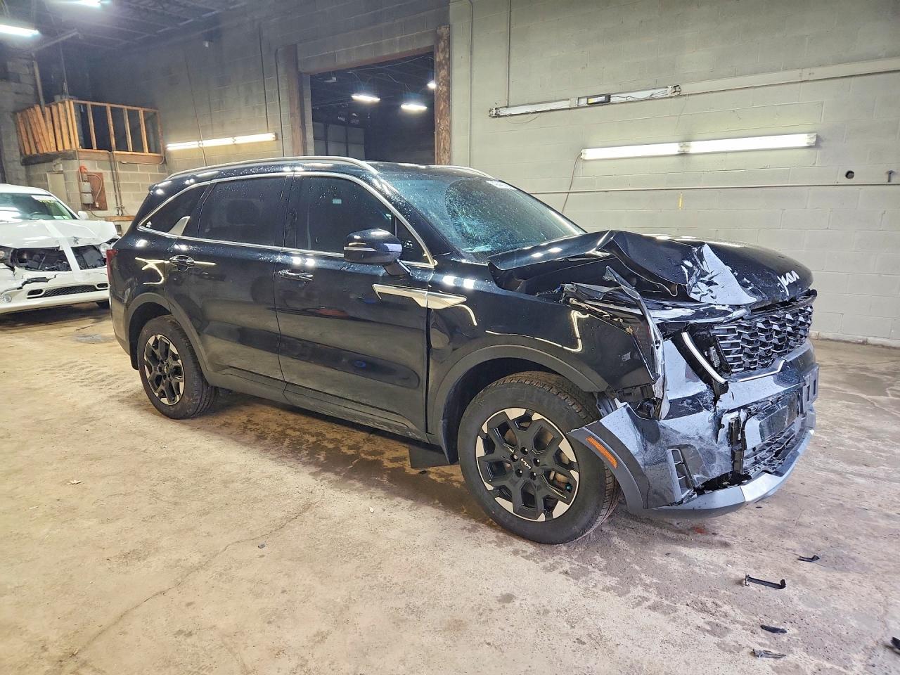 2025 Kia Sorento S - Фото 4