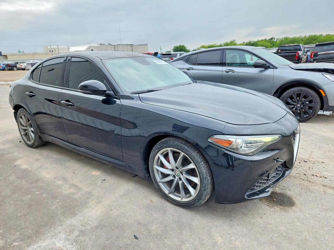 2019 Alfa Romeo Giulia - Фото 4