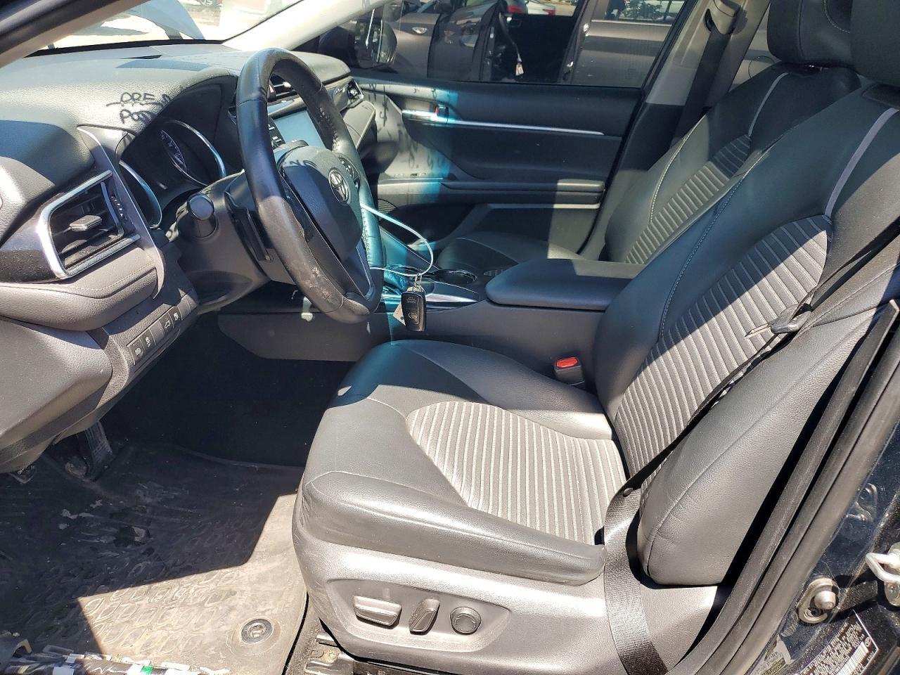 2018 Toyota Camry Se - Image 7