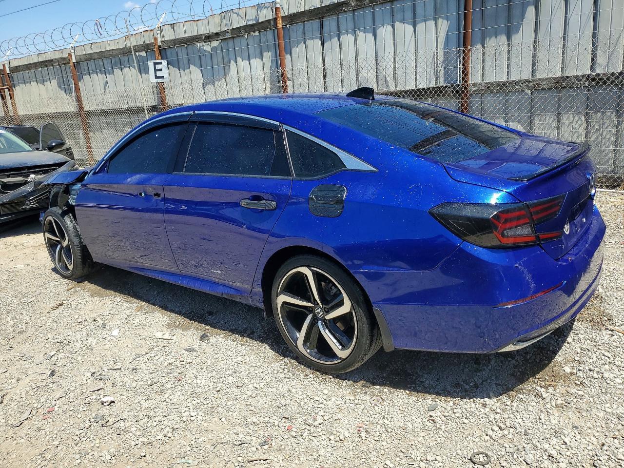 2022 Honda Accord Hybrid Sport - Фото 2