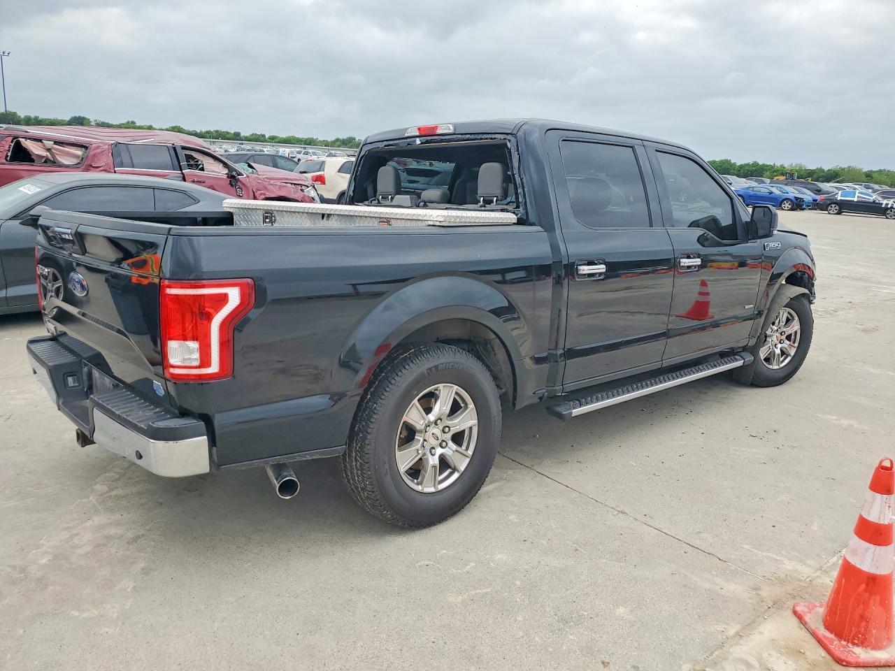 2016 Ford F150 Supercrew - Image 3