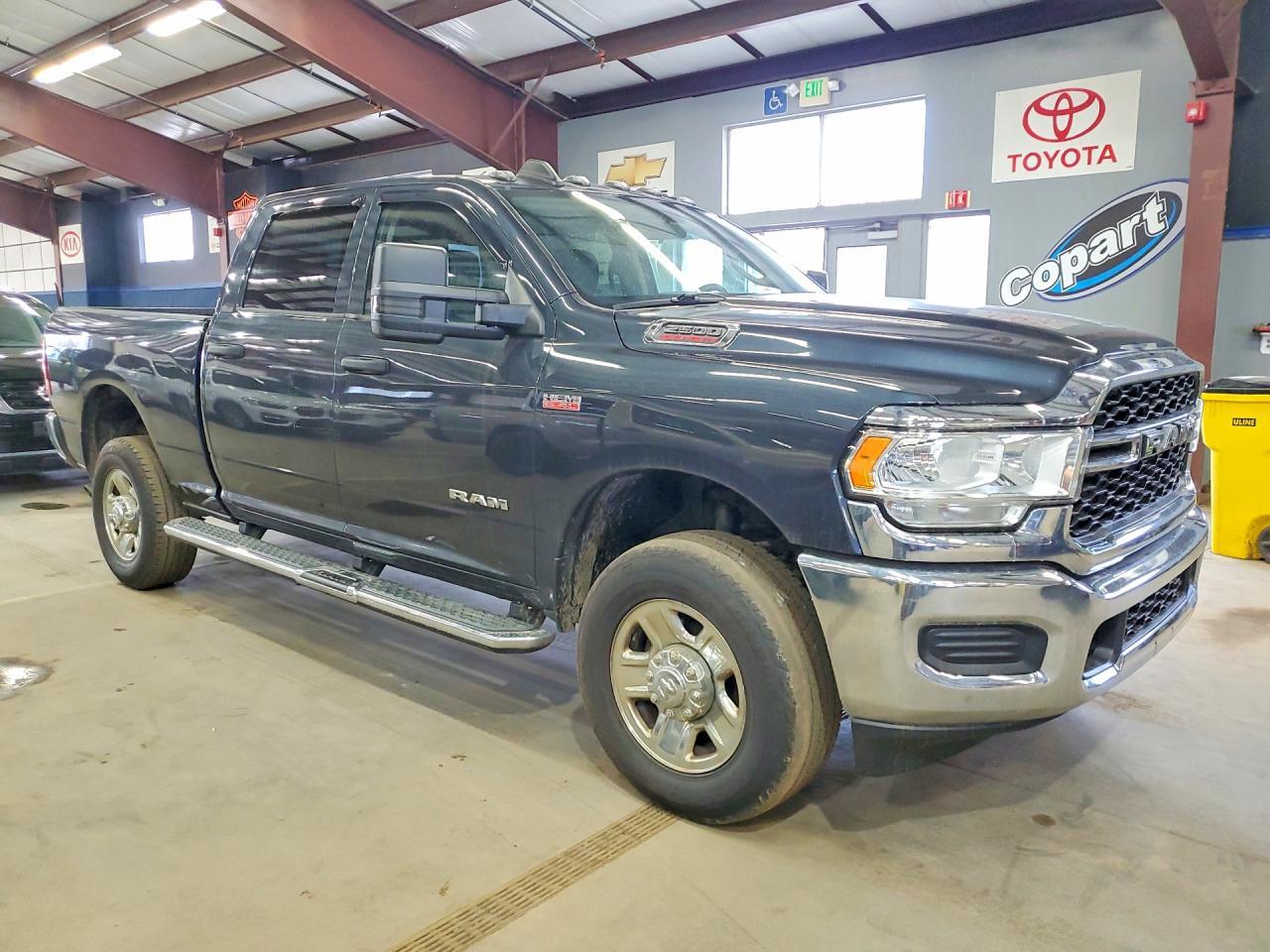 2020 Ram 2500 Tradesman - Фото 4