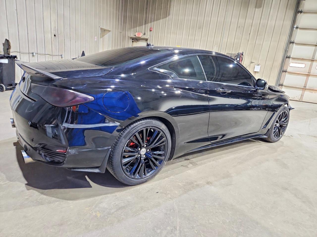 2018 Infiniti Q60 3.0T Luxe - Фото 3