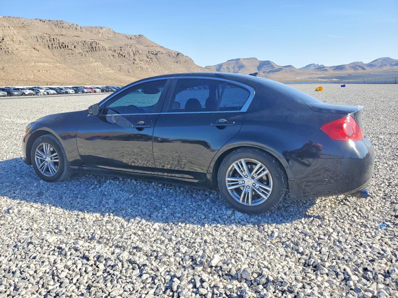 2013 Infiniti G37 Sedan X - Фото 2