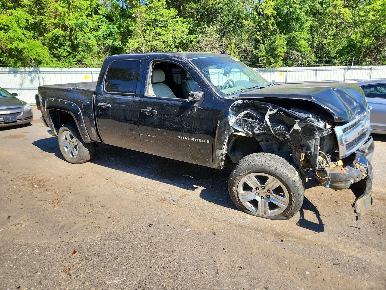 2008 Chevrolet Silverado K1500 - Image 4
