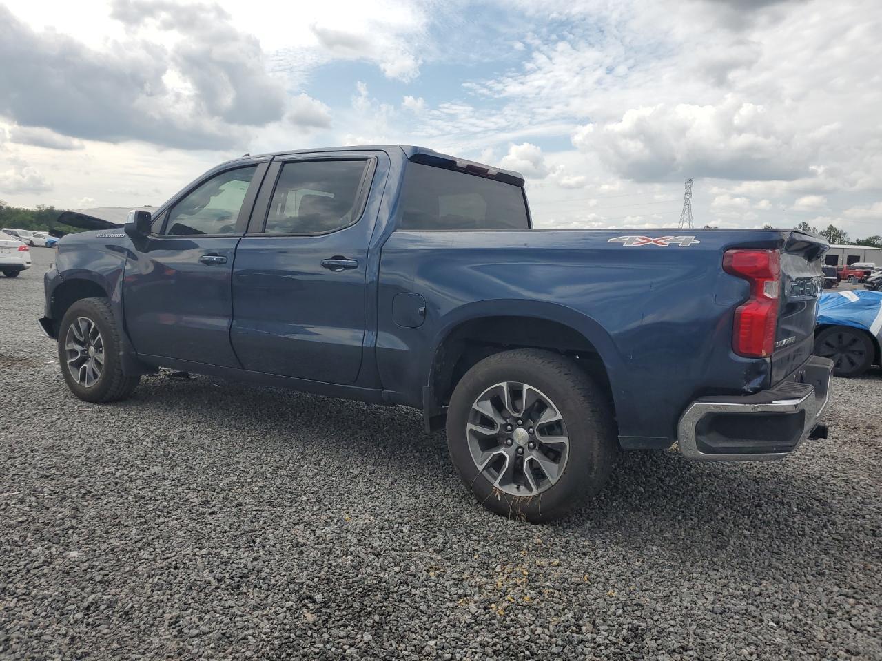 2022 Chevrolet Silverado K1500 Lt - Image 2