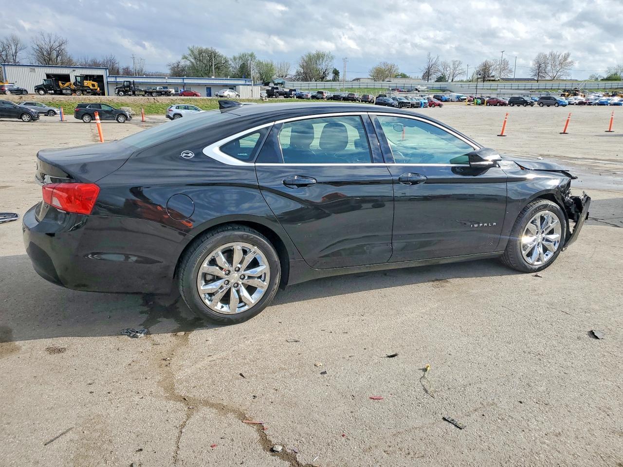 2017 Chevrolet Impala Lt - Фото 3