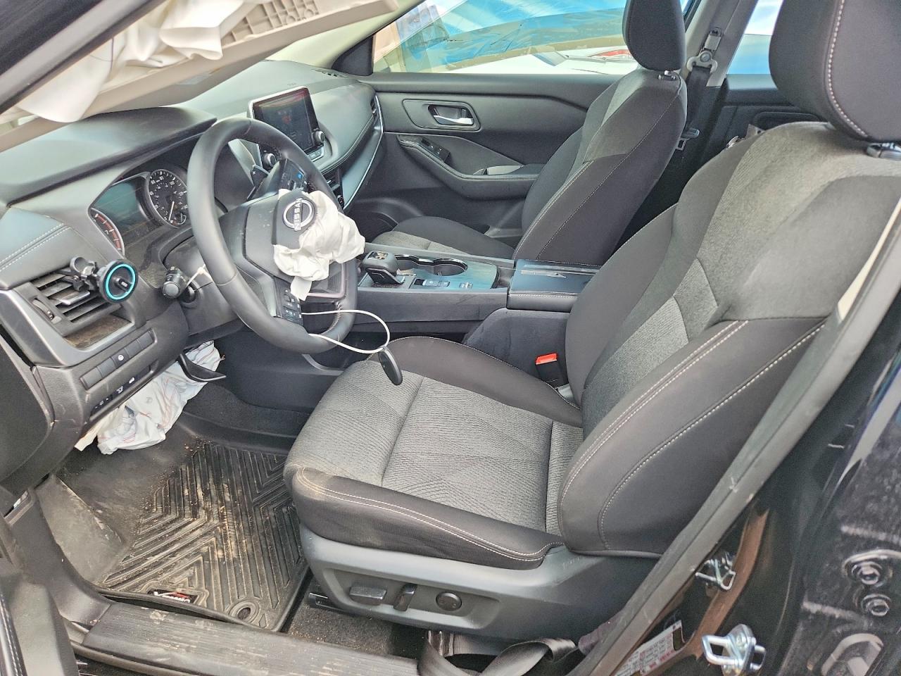 2025 Nissan Rogue Sv - Image 7