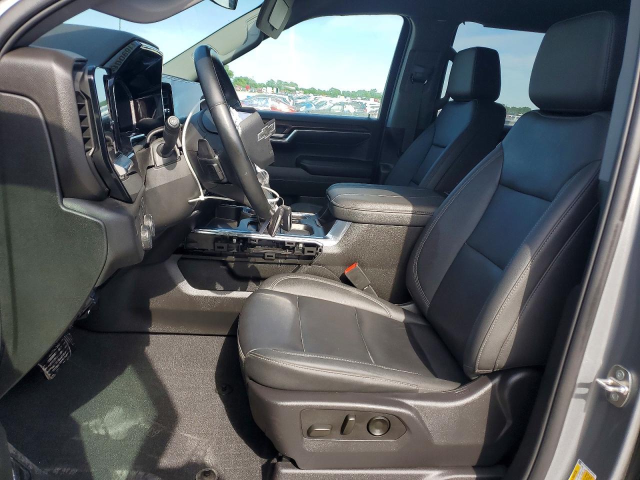 2024 Chevrolet Silverado K1500 Rst - Image 7